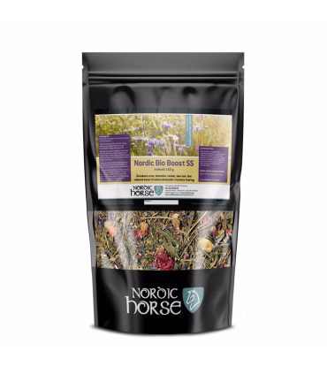 Nordic Bio Boost SS – urter, blomster og bær til sund og varieret hestefodring.